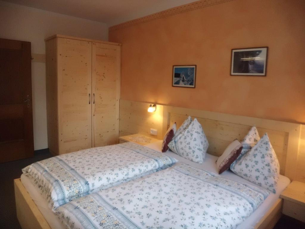 Haus Rohregger Apartment มิทเทอร์ซิลล์ ภายนอก รูปภาพ